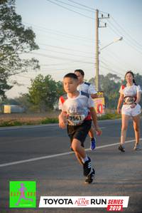 BIB: 1300, 7561, 2019
                            <button type="button" onclick="openModal(6566516)" class="btn btn-primary btn-sm float-right btn-popup" data-toggle="modal" data-target=".modal-high-quality">
                        <i class="fas fa-shopping-cart"></i> Add to Cart
                    </button>
                                            <button type="button" onclick="isThisMe(6566516, true)" class="btn btn-success btn-sm float-right btn-popup btn-isme hidden" data-toggle="tooltip" data-placement="bottom" title="นี่คือรูปของคุณใช่ไหม คลิกที่นี่เพื่อเอาเข้าอัลบั้ม">
                        <i class="fas fa-plus"></i> Add to album
                    </button>
                    <button type="button" onclick="isThisMe(6566516, false)" class="btn btn-warning btn-sm float-right btn-popup btn-isnotme hidden">
                        <i class="fas fa-ban"></i> Remove from album
                    </button>