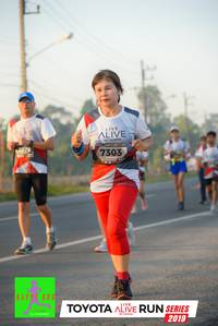 BIB: 7303, 2019
                            <button type="button" onclick="openModal(6572929)" class="btn btn-primary btn-sm float-right btn-popup" data-toggle="modal" data-target=".modal-high-quality">
                        <i class="fas fa-shopping-cart"></i> Add to Cart
                    </button>
                                            <button type="button" onclick="isThisMe(6572929, true)" class="btn btn-success btn-sm float-right btn-popup btn-isme hidden" data-toggle="tooltip" data-placement="bottom" title="นี่คือรูปของคุณใช่ไหม คลิกที่นี่เพื่อเอาเข้าอัลบั้ม">
                        <i class="fas fa-plus"></i> Add to album
                    </button>
                    <button type="button" onclick="isThisMe(6572929, false)" class="btn btn-warning btn-sm float-right btn-popup btn-isnotme hidden">
                        <i class="fas fa-ban"></i> Remove from album
                    </button>