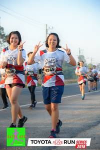 BIB: 3902, 6745, 6609, 2019
                            <button type="button" onclick="openModal(6573418)" class="btn btn-primary btn-sm float-right btn-popup" data-toggle="modal" data-target=".modal-high-quality">
                        <i class="fas fa-shopping-cart"></i> Add to Cart
                    </button>
                                            <button type="button" onclick="isThisMe(6573418, true)" class="btn btn-success btn-sm float-right btn-popup btn-isme hidden" data-toggle="tooltip" data-placement="bottom" title="นี่คือรูปของคุณใช่ไหม คลิกที่นี่เพื่อเอาเข้าอัลบั้ม">
                        <i class="fas fa-plus"></i> Add to album
                    </button>
                    <button type="button" onclick="isThisMe(6573418, false)" class="btn btn-warning btn-sm float-right btn-popup btn-isnotme hidden">
                        <i class="fas fa-ban"></i> Remove from album
                    </button>