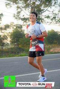 BIB: 3847, 124, 2019
                            <button type="button" onclick="openModal(6571715)" class="btn btn-primary btn-sm float-right btn-popup" data-toggle="modal" data-target=".modal-high-quality">
                        <i class="fas fa-shopping-cart"></i> Add to Cart
                    </button>
                                            <button type="button" onclick="isThisMe(6571715, true)" class="btn btn-success btn-sm float-right btn-popup btn-isme hidden" data-toggle="tooltip" data-placement="bottom" title="นี่คือรูปของคุณใช่ไหม คลิกที่นี่เพื่อเอาเข้าอัลบั้ม">
                        <i class="fas fa-plus"></i> Add to album
                    </button>
                    <button type="button" onclick="isThisMe(6571715, false)" class="btn btn-warning btn-sm float-right btn-popup btn-isnotme hidden">
                        <i class="fas fa-ban"></i> Remove from album
                    </button>