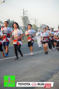 BIB: 054, 2851, 639, 7905, 2019
                            <button type="button" onclick="openModal(6571517)" class="btn btn-primary btn-sm float-right btn-popup" data-toggle="modal" data-target=".modal-high-quality">
                        <i class="fas fa-shopping-cart"></i> Add to Cart
                    </button>
                                            <button type="button" onclick="isThisMe(6571517, true)" class="btn btn-success btn-sm float-right btn-popup btn-isme hidden" data-toggle="tooltip" data-placement="bottom" title="นี่คือรูปของคุณใช่ไหม คลิกที่นี่เพื่อเอาเข้าอัลบั้ม">
                        <i class="fas fa-plus"></i> Add to album
                    </button>
                    <button type="button" onclick="isThisMe(6571517, false)" class="btn btn-warning btn-sm float-right btn-popup btn-isnotme hidden">
                        <i class="fas fa-ban"></i> Remove from album
                    </button>