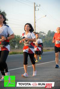 BIB: 7798, 7280, 2019
                            <button type="button" onclick="openModal(6572753)" class="btn btn-primary btn-sm float-right btn-popup" data-toggle="modal" data-target=".modal-high-quality">
                        <i class="fas fa-shopping-cart"></i> Add to Cart
                    </button>
                                            <button type="button" onclick="isThisMe(6572753, true)" class="btn btn-success btn-sm float-right btn-popup btn-isme hidden" data-toggle="tooltip" data-placement="bottom" title="นี่คือรูปของคุณใช่ไหม คลิกที่นี่เพื่อเอาเข้าอัลบั้ม">
                        <i class="fas fa-plus"></i> Add to album
                    </button>
                    <button type="button" onclick="isThisMe(6572753, false)" class="btn btn-warning btn-sm float-right btn-popup btn-isnotme hidden">
                        <i class="fas fa-ban"></i> Remove from album
                    </button>