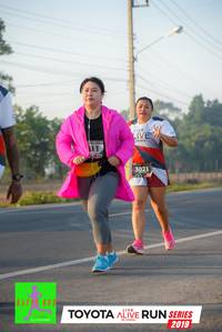 BIB: 3021, 2019
                            <button type="button" onclick="openModal(6567079)" class="btn btn-primary btn-sm float-right btn-popup" data-toggle="modal" data-target=".modal-high-quality">
                        <i class="fas fa-shopping-cart"></i> Add to Cart
                    </button>
                                            <button type="button" onclick="isThisMe(6567079, true)" class="btn btn-success btn-sm float-right btn-popup btn-isme hidden" data-toggle="tooltip" data-placement="bottom" title="นี่คือรูปของคุณใช่ไหม คลิกที่นี่เพื่อเอาเข้าอัลบั้ม">
                        <i class="fas fa-plus"></i> Add to album
                    </button>
                    <button type="button" onclick="isThisMe(6567079, false)" class="btn btn-warning btn-sm float-right btn-popup btn-isnotme hidden">
                        <i class="fas fa-ban"></i> Remove from album
                    </button>