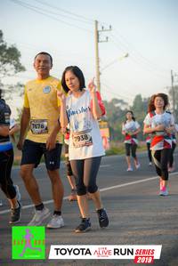 BIB: 7678, 7938, 2019
                            <button type="button" onclick="openModal(6566254)" class="btn btn-primary btn-sm float-right btn-popup" data-toggle="modal" data-target=".modal-high-quality">
                        <i class="fas fa-shopping-cart"></i> Add to Cart
                    </button>
                                            <button type="button" onclick="isThisMe(6566254, true)" class="btn btn-success btn-sm float-right btn-popup btn-isme hidden" data-toggle="tooltip" data-placement="bottom" title="นี่คือรูปของคุณใช่ไหม คลิกที่นี่เพื่อเอาเข้าอัลบั้ม">
                        <i class="fas fa-plus"></i> Add to album
                    </button>
                    <button type="button" onclick="isThisMe(6566254, false)" class="btn btn-warning btn-sm float-right btn-popup btn-isnotme hidden">
                        <i class="fas fa-ban"></i> Remove from album
                    </button>