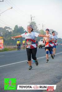 BIB: 3625, 2019
                            <button type="button" onclick="openModal(6540764)" class="btn btn-primary btn-sm float-right btn-popup" data-toggle="modal" data-target=".modal-high-quality">
                        <i class="fas fa-shopping-cart"></i> Add to Cart
                    </button>
                                            <button type="button" onclick="isThisMe(6540764, true)" class="btn btn-success btn-sm float-right btn-popup btn-isme hidden" data-toggle="tooltip" data-placement="bottom" title="นี่คือรูปของคุณใช่ไหม คลิกที่นี่เพื่อเอาเข้าอัลบั้ม">
                        <i class="fas fa-plus"></i> Add to album
                    </button>
                    <button type="button" onclick="isThisMe(6540764, false)" class="btn btn-warning btn-sm float-right btn-popup btn-isnotme hidden">
                        <i class="fas fa-ban"></i> Remove from album
                    </button>