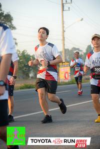 BIB: 300, 2019
                            <button type="button" onclick="openModal(6573031)" class="btn btn-primary btn-sm float-right btn-popup" data-toggle="modal" data-target=".modal-high-quality">
                        <i class="fas fa-shopping-cart"></i> Add to Cart
                    </button>
                                            <button type="button" onclick="isThisMe(6573031, true)" class="btn btn-success btn-sm float-right btn-popup btn-isme hidden" data-toggle="tooltip" data-placement="bottom" title="นี่คือรูปของคุณใช่ไหม คลิกที่นี่เพื่อเอาเข้าอัลบั้ม">
                        <i class="fas fa-plus"></i> Add to album
                    </button>
                    <button type="button" onclick="isThisMe(6573031, false)" class="btn btn-warning btn-sm float-right btn-popup btn-isnotme hidden">
                        <i class="fas fa-ban"></i> Remove from album
                    </button>