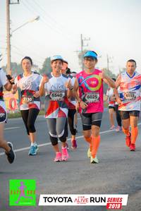 BIB: 6540, 6113, 6025, 3130, 2019
                            <button type="button" onclick="openModal(6571605)" class="btn btn-primary btn-sm float-right btn-popup" data-toggle="modal" data-target=".modal-high-quality">
                        <i class="fas fa-shopping-cart"></i> Add to Cart
                    </button>
                                            <button type="button" onclick="isThisMe(6571605, true)" class="btn btn-success btn-sm float-right btn-popup btn-isme hidden" data-toggle="tooltip" data-placement="bottom" title="นี่คือรูปของคุณใช่ไหม คลิกที่นี่เพื่อเอาเข้าอัลบั้ม">
                        <i class="fas fa-plus"></i> Add to album
                    </button>
                    <button type="button" onclick="isThisMe(6571605, false)" class="btn btn-warning btn-sm float-right btn-popup btn-isnotme hidden">
                        <i class="fas fa-ban"></i> Remove from album
                    </button>