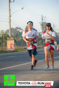 BIB: 3650, 718, 2019
                            <button type="button" onclick="openModal(6573137)" class="btn btn-primary btn-sm float-right btn-popup" data-toggle="modal" data-target=".modal-high-quality">
                        <i class="fas fa-shopping-cart"></i> Add to Cart
                    </button>
                                            <button type="button" onclick="isThisMe(6573137, true)" class="btn btn-success btn-sm float-right btn-popup btn-isme hidden" data-toggle="tooltip" data-placement="bottom" title="นี่คือรูปของคุณใช่ไหม คลิกที่นี่เพื่อเอาเข้าอัลบั้ม">
                        <i class="fas fa-plus"></i> Add to album
                    </button>
                    <button type="button" onclick="isThisMe(6573137, false)" class="btn btn-warning btn-sm float-right btn-popup btn-isnotme hidden">
                        <i class="fas fa-ban"></i> Remove from album
                    </button>