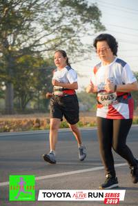 BIB: 6463, 2019
                            <button type="button" onclick="openModal(6567332)" class="btn btn-primary btn-sm float-right btn-popup" data-toggle="modal" data-target=".modal-high-quality">
                        <i class="fas fa-shopping-cart"></i> Add to Cart
                    </button>
                                            <button type="button" onclick="isThisMe(6567332, true)" class="btn btn-success btn-sm float-right btn-popup btn-isme hidden" data-toggle="tooltip" data-placement="bottom" title="นี่คือรูปของคุณใช่ไหม คลิกที่นี่เพื่อเอาเข้าอัลบั้ม">
                        <i class="fas fa-plus"></i> Add to album
                    </button>
                    <button type="button" onclick="isThisMe(6567332, false)" class="btn btn-warning btn-sm float-right btn-popup btn-isnotme hidden">
                        <i class="fas fa-ban"></i> Remove from album
                    </button>