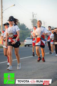 BIB: 3128, 7814, 2019
                            <button type="button" onclick="openModal(6571573)" class="btn btn-primary btn-sm float-right btn-popup" data-toggle="modal" data-target=".modal-high-quality">
                        <i class="fas fa-shopping-cart"></i> Add to Cart
                    </button>
                                            <button type="button" onclick="isThisMe(6571573, true)" class="btn btn-success btn-sm float-right btn-popup btn-isme hidden" data-toggle="tooltip" data-placement="bottom" title="นี่คือรูปของคุณใช่ไหม คลิกที่นี่เพื่อเอาเข้าอัลบั้ม">
                        <i class="fas fa-plus"></i> Add to album
                    </button>
                    <button type="button" onclick="isThisMe(6571573, false)" class="btn btn-warning btn-sm float-right btn-popup btn-isnotme hidden">
                        <i class="fas fa-ban"></i> Remove from album
                    </button>