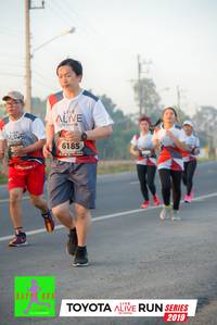 BIB: 6185, 2019
                            <button type="button" onclick="openModal(6571447)" class="btn btn-primary btn-sm float-right btn-popup" data-toggle="modal" data-target=".modal-high-quality">
                        <i class="fas fa-shopping-cart"></i> Add to Cart
                    </button>
                                            <button type="button" onclick="isThisMe(6571447, true)" class="btn btn-success btn-sm float-right btn-popup btn-isme hidden" data-toggle="tooltip" data-placement="bottom" title="นี่คือรูปของคุณใช่ไหม คลิกที่นี่เพื่อเอาเข้าอัลบั้ม">
                        <i class="fas fa-plus"></i> Add to album
                    </button>
                    <button type="button" onclick="isThisMe(6571447, false)" class="btn btn-warning btn-sm float-right btn-popup btn-isnotme hidden">
                        <i class="fas fa-ban"></i> Remove from album
                    </button>