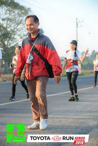 BIB: 7305, 2019
                            <button type="button" onclick="openModal(6567858)" class="btn btn-primary btn-sm float-right btn-popup" data-toggle="modal" data-target=".modal-high-quality">
                        <i class="fas fa-shopping-cart"></i> Add to Cart
                    </button>
                                            <button type="button" onclick="isThisMe(6567858, true)" class="btn btn-success btn-sm float-right btn-popup btn-isme hidden" data-toggle="tooltip" data-placement="bottom" title="นี่คือรูปของคุณใช่ไหม คลิกที่นี่เพื่อเอาเข้าอัลบั้ม">
                        <i class="fas fa-plus"></i> Add to album
                    </button>
                    <button type="button" onclick="isThisMe(6567858, false)" class="btn btn-warning btn-sm float-right btn-popup btn-isnotme hidden">
                        <i class="fas fa-ban"></i> Remove from album
                    </button>