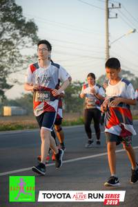 BIB: 3698, 6647, 2019
                            <button type="button" onclick="openModal(6572745)" class="btn btn-primary btn-sm float-right btn-popup" data-toggle="modal" data-target=".modal-high-quality">
                        <i class="fas fa-shopping-cart"></i> Add to Cart
                    </button>
                                            <button type="button" onclick="isThisMe(6572745, true)" class="btn btn-success btn-sm float-right btn-popup btn-isme hidden" data-toggle="tooltip" data-placement="bottom" title="นี่คือรูปของคุณใช่ไหม คลิกที่นี่เพื่อเอาเข้าอัลบั้ม">
                        <i class="fas fa-plus"></i> Add to album
                    </button>
                    <button type="button" onclick="isThisMe(6572745, false)" class="btn btn-warning btn-sm float-right btn-popup btn-isnotme hidden">
                        <i class="fas fa-ban"></i> Remove from album
                    </button>