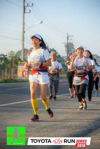 BIB: 7899, 2019
                            <button type="button" onclick="openModal(6573324)" class="btn btn-primary btn-sm float-right btn-popup" data-toggle="modal" data-target=".modal-high-quality">
                        <i class="fas fa-shopping-cart"></i> Add to Cart
                    </button>
                                            <button type="button" onclick="isThisMe(6573324, true)" class="btn btn-success btn-sm float-right btn-popup btn-isme hidden" data-toggle="tooltip" data-placement="bottom" title="นี่คือรูปของคุณใช่ไหม คลิกที่นี่เพื่อเอาเข้าอัลบั้ม">
                        <i class="fas fa-plus"></i> Add to album
                    </button>
                    <button type="button" onclick="isThisMe(6573324, false)" class="btn btn-warning btn-sm float-right btn-popup btn-isnotme hidden">
                        <i class="fas fa-ban"></i> Remove from album
                    </button>