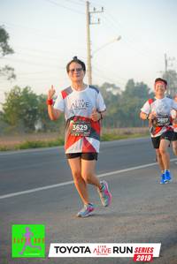 BIB: 3607, 3629, 2019
                            <button type="button" onclick="openModal(6571962)" class="btn btn-primary btn-sm float-right btn-popup" data-toggle="modal" data-target=".modal-high-quality">
                        <i class="fas fa-shopping-cart"></i> Add to Cart
                    </button>
                                            <button type="button" onclick="isThisMe(6571962, true)" class="btn btn-success btn-sm float-right btn-popup btn-isme hidden" data-toggle="tooltip" data-placement="bottom" title="นี่คือรูปของคุณใช่ไหม คลิกที่นี่เพื่อเอาเข้าอัลบั้ม">
                        <i class="fas fa-plus"></i> Add to album
                    </button>
                    <button type="button" onclick="isThisMe(6571962, false)" class="btn btn-warning btn-sm float-right btn-popup btn-isnotme hidden">
                        <i class="fas fa-ban"></i> Remove from album
                    </button>