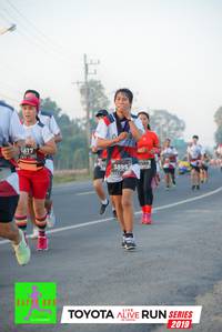 BIB: 817, 0989, 3895, 2019
                            <button type="button" onclick="openModal(6540635)" class="btn btn-primary btn-sm float-right btn-popup" data-toggle="modal" data-target=".modal-high-quality">
                        <i class="fas fa-shopping-cart"></i> Add to Cart
                    </button>
                                            <button type="button" onclick="isThisMe(6540635, true)" class="btn btn-success btn-sm float-right btn-popup btn-isme hidden" data-toggle="tooltip" data-placement="bottom" title="นี่คือรูปของคุณใช่ไหม คลิกที่นี่เพื่อเอาเข้าอัลบั้ม">
                        <i class="fas fa-plus"></i> Add to album
                    </button>
                    <button type="button" onclick="isThisMe(6540635, false)" class="btn btn-warning btn-sm float-right btn-popup btn-isnotme hidden">
                        <i class="fas fa-ban"></i> Remove from album
                    </button>