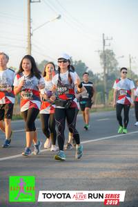 BIB: 5200, 3839, 6758, 2019
                            <button type="button" onclick="openModal(6566641)" class="btn btn-primary btn-sm float-right btn-popup" data-toggle="modal" data-target=".modal-high-quality">
                        <i class="fas fa-shopping-cart"></i> Add to Cart
                    </button>
                                            <button type="button" onclick="isThisMe(6566641, true)" class="btn btn-success btn-sm float-right btn-popup btn-isme hidden" data-toggle="tooltip" data-placement="bottom" title="นี่คือรูปของคุณใช่ไหม คลิกที่นี่เพื่อเอาเข้าอัลบั้ม">
                        <i class="fas fa-plus"></i> Add to album
                    </button>
                    <button type="button" onclick="isThisMe(6566641, false)" class="btn btn-warning btn-sm float-right btn-popup btn-isnotme hidden">
                        <i class="fas fa-ban"></i> Remove from album
                    </button>