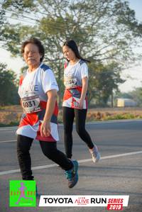 BIB: 7354, 6031, 2019
                            <button type="button" onclick="openModal(6567445)" class="btn btn-primary btn-sm float-right btn-popup" data-toggle="modal" data-target=".modal-high-quality">
                        <i class="fas fa-shopping-cart"></i> Add to Cart
                    </button>
                                            <button type="button" onclick="isThisMe(6567445, true)" class="btn btn-success btn-sm float-right btn-popup btn-isme hidden" data-toggle="tooltip" data-placement="bottom" title="นี่คือรูปของคุณใช่ไหม คลิกที่นี่เพื่อเอาเข้าอัลบั้ม">
                        <i class="fas fa-plus"></i> Add to album
                    </button>
                    <button type="button" onclick="isThisMe(6567445, false)" class="btn btn-warning btn-sm float-right btn-popup btn-isnotme hidden">
                        <i class="fas fa-ban"></i> Remove from album
                    </button>