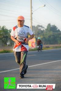 BIB: 7624, 2019
                            <button type="button" onclick="openModal(6567746)" class="btn btn-primary btn-sm float-right btn-popup" data-toggle="modal" data-target=".modal-high-quality">
                        <i class="fas fa-shopping-cart"></i> Add to Cart
                    </button>
                                            <button type="button" onclick="isThisMe(6567746, true)" class="btn btn-success btn-sm float-right btn-popup btn-isme hidden" data-toggle="tooltip" data-placement="bottom" title="นี่คือรูปของคุณใช่ไหม คลิกที่นี่เพื่อเอาเข้าอัลบั้ม">
                        <i class="fas fa-plus"></i> Add to album
                    </button>
                    <button type="button" onclick="isThisMe(6567746, false)" class="btn btn-warning btn-sm float-right btn-popup btn-isnotme hidden">
                        <i class="fas fa-ban"></i> Remove from album
                    </button>