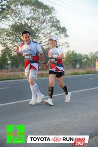 BIB: 3653, 3836, 2019
                            <button type="button" onclick="openModal(6543692)" class="btn btn-primary btn-sm float-right btn-popup" data-toggle="modal" data-target=".modal-high-quality">
                        <i class="fas fa-shopping-cart"></i> Add to Cart
                    </button>
                                            <button type="button" onclick="isThisMe(6543692, true)" class="btn btn-success btn-sm float-right btn-popup btn-isme hidden" data-toggle="tooltip" data-placement="bottom" title="นี่คือรูปของคุณใช่ไหม คลิกที่นี่เพื่อเอาเข้าอัลบั้ม">
                        <i class="fas fa-plus"></i> Add to album
                    </button>
                    <button type="button" onclick="isThisMe(6543692, false)" class="btn btn-warning btn-sm float-right btn-popup btn-isnotme hidden">
                        <i class="fas fa-ban"></i> Remove from album
                    </button>