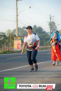 BIB: 7946, 2019
                            <button type="button" onclick="openModal(6567967)" class="btn btn-primary btn-sm float-right btn-popup" data-toggle="modal" data-target=".modal-high-quality">
                        <i class="fas fa-shopping-cart"></i> Add to Cart
                    </button>
                                            <button type="button" onclick="isThisMe(6567967, true)" class="btn btn-success btn-sm float-right btn-popup btn-isme hidden" data-toggle="tooltip" data-placement="bottom" title="นี่คือรูปของคุณใช่ไหม คลิกที่นี่เพื่อเอาเข้าอัลบั้ม">
                        <i class="fas fa-plus"></i> Add to album
                    </button>
                    <button type="button" onclick="isThisMe(6567967, false)" class="btn btn-warning btn-sm float-right btn-popup btn-isnotme hidden">
                        <i class="fas fa-ban"></i> Remove from album
                    </button>