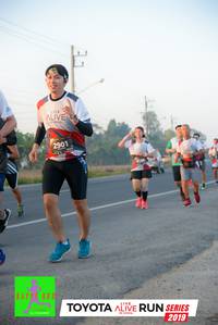 BIB: 2901, 2019
                            <button type="button" onclick="openModal(6540716)" class="btn btn-primary btn-sm float-right btn-popup" data-toggle="modal" data-target=".modal-high-quality">
                        <i class="fas fa-shopping-cart"></i> Add to Cart
                    </button>
                                            <button type="button" onclick="isThisMe(6540716, true)" class="btn btn-success btn-sm float-right btn-popup btn-isme hidden" data-toggle="tooltip" data-placement="bottom" title="นี่คือรูปของคุณใช่ไหม คลิกที่นี่เพื่อเอาเข้าอัลบั้ม">
                        <i class="fas fa-plus"></i> Add to album
                    </button>
                    <button type="button" onclick="isThisMe(6540716, false)" class="btn btn-warning btn-sm float-right btn-popup btn-isnotme hidden">
                        <i class="fas fa-ban"></i> Remove from album
                    </button>