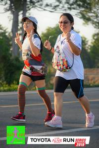 BIB: 3366, 2019
                            <button type="button" onclick="openModal(6567439)" class="btn btn-primary btn-sm float-right btn-popup" data-toggle="modal" data-target=".modal-high-quality">
                        <i class="fas fa-shopping-cart"></i> Add to Cart
                    </button>
                                            <button type="button" onclick="isThisMe(6567439, true)" class="btn btn-success btn-sm float-right btn-popup btn-isme hidden" data-toggle="tooltip" data-placement="bottom" title="นี่คือรูปของคุณใช่ไหม คลิกที่นี่เพื่อเอาเข้าอัลบั้ม">
                        <i class="fas fa-plus"></i> Add to album
                    </button>
                    <button type="button" onclick="isThisMe(6567439, false)" class="btn btn-warning btn-sm float-right btn-popup btn-isnotme hidden">
                        <i class="fas fa-ban"></i> Remove from album
                    </button>