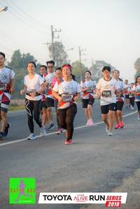 BIB: 925, 3116, 7397, 2019
                            <button type="button" onclick="openModal(6565946)" class="btn btn-primary btn-sm float-right btn-popup" data-toggle="modal" data-target=".modal-high-quality">
                        <i class="fas fa-shopping-cart"></i> Add to Cart
                    </button>
                                            <button type="button" onclick="isThisMe(6565946, true)" class="btn btn-success btn-sm float-right btn-popup btn-isme hidden" data-toggle="tooltip" data-placement="bottom" title="นี่คือรูปของคุณใช่ไหม คลิกที่นี่เพื่อเอาเข้าอัลบั้ม">
                        <i class="fas fa-plus"></i> Add to album
                    </button>
                    <button type="button" onclick="isThisMe(6565946, false)" class="btn btn-warning btn-sm float-right btn-popup btn-isnotme hidden">
                        <i class="fas fa-ban"></i> Remove from album
                    </button>