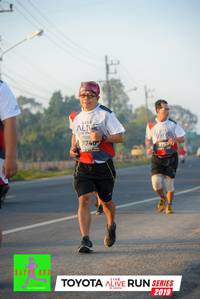 BIB: 7740, 3753, 2019
                            <button type="button" onclick="openModal(6567705)" class="btn btn-primary btn-sm float-right btn-popup" data-toggle="modal" data-target=".modal-high-quality">
                        <i class="fas fa-shopping-cart"></i> Add to Cart
                    </button>
                                            <button type="button" onclick="isThisMe(6567705, true)" class="btn btn-success btn-sm float-right btn-popup btn-isme hidden" data-toggle="tooltip" data-placement="bottom" title="นี่คือรูปของคุณใช่ไหม คลิกที่นี่เพื่อเอาเข้าอัลบั้ม">
                        <i class="fas fa-plus"></i> Add to album
                    </button>
                    <button type="button" onclick="isThisMe(6567705, false)" class="btn btn-warning btn-sm float-right btn-popup btn-isnotme hidden">
                        <i class="fas fa-ban"></i> Remove from album
                    </button>