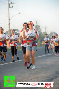 BIB: 2202, 7702, 7898, 2019
                            <button type="button" onclick="openModal(6571638)" class="btn btn-primary btn-sm float-right btn-popup" data-toggle="modal" data-target=".modal-high-quality">
                        <i class="fas fa-shopping-cart"></i> Add to Cart
                    </button>
                                            <button type="button" onclick="isThisMe(6571638, true)" class="btn btn-success btn-sm float-right btn-popup btn-isme hidden" data-toggle="tooltip" data-placement="bottom" title="นี่คือรูปของคุณใช่ไหม คลิกที่นี่เพื่อเอาเข้าอัลบั้ม">
                        <i class="fas fa-plus"></i> Add to album
                    </button>
                    <button type="button" onclick="isThisMe(6571638, false)" class="btn btn-warning btn-sm float-right btn-popup btn-isnotme hidden">
                        <i class="fas fa-ban"></i> Remove from album
                    </button>