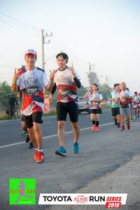 BIB: 3757, 2901, 2019
                            <button type="button" onclick="openModal(6540709)" class="btn btn-primary btn-sm float-right btn-popup" data-toggle="modal" data-target=".modal-high-quality">
                        <i class="fas fa-shopping-cart"></i> Add to Cart
                    </button>
                                            <button type="button" onclick="isThisMe(6540709, true)" class="btn btn-success btn-sm float-right btn-popup btn-isme hidden" data-toggle="tooltip" data-placement="bottom" title="นี่คือรูปของคุณใช่ไหม คลิกที่นี่เพื่อเอาเข้าอัลบั้ม">
                        <i class="fas fa-plus"></i> Add to album
                    </button>
                    <button type="button" onclick="isThisMe(6540709, false)" class="btn btn-warning btn-sm float-right btn-popup btn-isnotme hidden">
                        <i class="fas fa-ban"></i> Remove from album
                    </button>