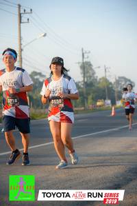 BIB: 3718, 3650, 2019
                            <button type="button" onclick="openModal(6573139)" class="btn btn-primary btn-sm float-right btn-popup" data-toggle="modal" data-target=".modal-high-quality">
                        <i class="fas fa-shopping-cart"></i> Add to Cart
                    </button>
                                            <button type="button" onclick="isThisMe(6573139, true)" class="btn btn-success btn-sm float-right btn-popup btn-isme hidden" data-toggle="tooltip" data-placement="bottom" title="นี่คือรูปของคุณใช่ไหม คลิกที่นี่เพื่อเอาเข้าอัลบั้ม">
                        <i class="fas fa-plus"></i> Add to album
                    </button>
                    <button type="button" onclick="isThisMe(6573139, false)" class="btn btn-warning btn-sm float-right btn-popup btn-isnotme hidden">
                        <i class="fas fa-ban"></i> Remove from album
                    </button>