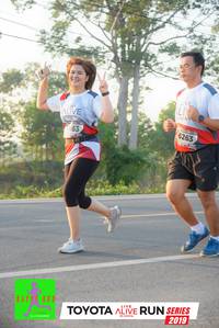 BIB: 6263, 2019
                            <button type="button" onclick="openModal(6568269)" class="btn btn-primary btn-sm float-right btn-popup" data-toggle="modal" data-target=".modal-high-quality">
                        <i class="fas fa-shopping-cart"></i> Add to Cart
                    </button>
                                            <button type="button" onclick="isThisMe(6568269, true)" class="btn btn-success btn-sm float-right btn-popup btn-isme hidden" data-toggle="tooltip" data-placement="bottom" title="นี่คือรูปของคุณใช่ไหม คลิกที่นี่เพื่อเอาเข้าอัลบั้ม">
                        <i class="fas fa-plus"></i> Add to album
                    </button>
                    <button type="button" onclick="isThisMe(6568269, false)" class="btn btn-warning btn-sm float-right btn-popup btn-isnotme hidden">
                        <i class="fas fa-ban"></i> Remove from album
                    </button>