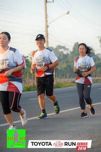 BIB: 991, 7065, 7330, 2019
                            <button type="button" onclick="openModal(6572705)" class="btn btn-primary btn-sm float-right btn-popup" data-toggle="modal" data-target=".modal-high-quality">
                        <i class="fas fa-shopping-cart"></i> Add to Cart
                    </button>
                                            <button type="button" onclick="isThisMe(6572705, true)" class="btn btn-success btn-sm float-right btn-popup btn-isme hidden" data-toggle="tooltip" data-placement="bottom" title="นี่คือรูปของคุณใช่ไหม คลิกที่นี่เพื่อเอาเข้าอัลบั้ม">
                        <i class="fas fa-plus"></i> Add to album
                    </button>
                    <button type="button" onclick="isThisMe(6572705, false)" class="btn btn-warning btn-sm float-right btn-popup btn-isnotme hidden">
                        <i class="fas fa-ban"></i> Remove from album
                    </button>