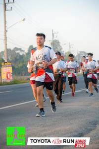 BIB: 301, 2195, 2019
                            <button type="button" onclick="openModal(6571929)" class="btn btn-primary btn-sm float-right btn-popup" data-toggle="modal" data-target=".modal-high-quality">
                        <i class="fas fa-shopping-cart"></i> Add to Cart
                    </button>
                                            <button type="button" onclick="isThisMe(6571929, true)" class="btn btn-success btn-sm float-right btn-popup btn-isme hidden" data-toggle="tooltip" data-placement="bottom" title="นี่คือรูปของคุณใช่ไหม คลิกที่นี่เพื่อเอาเข้าอัลบั้ม">
                        <i class="fas fa-plus"></i> Add to album
                    </button>
                    <button type="button" onclick="isThisMe(6571929, false)" class="btn btn-warning btn-sm float-right btn-popup btn-isnotme hidden">
                        <i class="fas fa-ban"></i> Remove from album
                    </button>