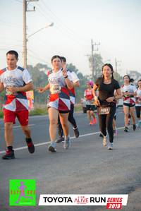 BIB: 686, 3081, 2019
                            <button type="button" onclick="openModal(6571585)" class="btn btn-primary btn-sm float-right btn-popup" data-toggle="modal" data-target=".modal-high-quality">
                        <i class="fas fa-shopping-cart"></i> Add to Cart
                    </button>
                                            <button type="button" onclick="isThisMe(6571585, true)" class="btn btn-success btn-sm float-right btn-popup btn-isme hidden" data-toggle="tooltip" data-placement="bottom" title="นี่คือรูปของคุณใช่ไหม คลิกที่นี่เพื่อเอาเข้าอัลบั้ม">
                        <i class="fas fa-plus"></i> Add to album
                    </button>
                    <button type="button" onclick="isThisMe(6571585, false)" class="btn btn-warning btn-sm float-right btn-popup btn-isnotme hidden">
                        <i class="fas fa-ban"></i> Remove from album
                    </button>