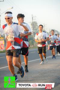 BIB: 7734, 2019
                            <button type="button" onclick="openModal(6572898)" class="btn btn-primary btn-sm float-right btn-popup" data-toggle="modal" data-target=".modal-high-quality">
                        <i class="fas fa-shopping-cart"></i> Add to Cart
                    </button>
                                            <button type="button" onclick="isThisMe(6572898, true)" class="btn btn-success btn-sm float-right btn-popup btn-isme hidden" data-toggle="tooltip" data-placement="bottom" title="นี่คือรูปของคุณใช่ไหม คลิกที่นี่เพื่อเอาเข้าอัลบั้ม">
                        <i class="fas fa-plus"></i> Add to album
                    </button>
                    <button type="button" onclick="isThisMe(6572898, false)" class="btn btn-warning btn-sm float-right btn-popup btn-isnotme hidden">
                        <i class="fas fa-ban"></i> Remove from album
                    </button>