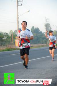 BIB: 7182, 2871, 2019
                            <button type="button" onclick="openModal(6543853)" class="btn btn-primary btn-sm float-right btn-popup" data-toggle="modal" data-target=".modal-high-quality">
                        <i class="fas fa-shopping-cart"></i> Add to Cart
                    </button>
                                            <button type="button" onclick="isThisMe(6543853, true)" class="btn btn-success btn-sm float-right btn-popup btn-isme hidden" data-toggle="tooltip" data-placement="bottom" title="นี่คือรูปของคุณใช่ไหม คลิกที่นี่เพื่อเอาเข้าอัลบั้ม">
                        <i class="fas fa-plus"></i> Add to album
                    </button>
                    <button type="button" onclick="isThisMe(6543853, false)" class="btn btn-warning btn-sm float-right btn-popup btn-isnotme hidden">
                        <i class="fas fa-ban"></i> Remove from album
                    </button>