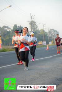 BIB: 2178, 300, 2019
                            <button type="button" onclick="openModal(6571454)" class="btn btn-primary btn-sm float-right btn-popup" data-toggle="modal" data-target=".modal-high-quality">
                        <i class="fas fa-shopping-cart"></i> Add to Cart
                    </button>
                                            <button type="button" onclick="isThisMe(6571454, true)" class="btn btn-success btn-sm float-right btn-popup btn-isme hidden" data-toggle="tooltip" data-placement="bottom" title="นี่คือรูปของคุณใช่ไหม คลิกที่นี่เพื่อเอาเข้าอัลบั้ม">
                        <i class="fas fa-plus"></i> Add to album
                    </button>
                    <button type="button" onclick="isThisMe(6571454, false)" class="btn btn-warning btn-sm float-right btn-popup btn-isnotme hidden">
                        <i class="fas fa-ban"></i> Remove from album
                    </button>