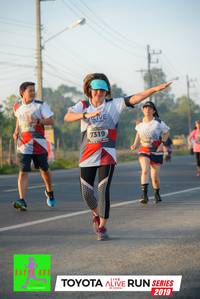 BIB: 956, 7319, 2019
                            <button type="button" onclick="openModal(6568275)" class="btn btn-primary btn-sm float-right btn-popup" data-toggle="modal" data-target=".modal-high-quality">
                        <i class="fas fa-shopping-cart"></i> Add to Cart
                    </button>
                                            <button type="button" onclick="isThisMe(6568275, true)" class="btn btn-success btn-sm float-right btn-popup btn-isme hidden" data-toggle="tooltip" data-placement="bottom" title="นี่คือรูปของคุณใช่ไหม คลิกที่นี่เพื่อเอาเข้าอัลบั้ม">
                        <i class="fas fa-plus"></i> Add to album
                    </button>
                    <button type="button" onclick="isThisMe(6568275, false)" class="btn btn-warning btn-sm float-right btn-popup btn-isnotme hidden">
                        <i class="fas fa-ban"></i> Remove from album
                    </button>