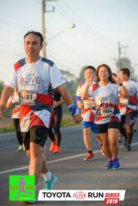 BIB: 6681, 7984, 2019
                            <button type="button" onclick="openModal(6566262)" class="btn btn-primary btn-sm float-right btn-popup" data-toggle="modal" data-target=".modal-high-quality">
                        <i class="fas fa-shopping-cart"></i> Add to Cart
                    </button>
                                            <button type="button" onclick="isThisMe(6566262, true)" class="btn btn-success btn-sm float-right btn-popup btn-isme hidden" data-toggle="tooltip" data-placement="bottom" title="นี่คือรูปของคุณใช่ไหม คลิกที่นี่เพื่อเอาเข้าอัลบั้ม">
                        <i class="fas fa-plus"></i> Add to album
                    </button>
                    <button type="button" onclick="isThisMe(6566262, false)" class="btn btn-warning btn-sm float-right btn-popup btn-isnotme hidden">
                        <i class="fas fa-ban"></i> Remove from album
                    </button>