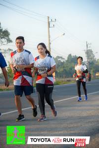 BIB: 7367, 2019
                            <button type="button" onclick="openModal(6568164)" class="btn btn-primary btn-sm float-right btn-popup" data-toggle="modal" data-target=".modal-high-quality">
                        <i class="fas fa-shopping-cart"></i> Add to Cart
                    </button>
                                            <button type="button" onclick="isThisMe(6568164, true)" class="btn btn-success btn-sm float-right btn-popup btn-isme hidden" data-toggle="tooltip" data-placement="bottom" title="นี่คือรูปของคุณใช่ไหม คลิกที่นี่เพื่อเอาเข้าอัลบั้ม">
                        <i class="fas fa-plus"></i> Add to album
                    </button>
                    <button type="button" onclick="isThisMe(6568164, false)" class="btn btn-warning btn-sm float-right btn-popup btn-isnotme hidden">
                        <i class="fas fa-ban"></i> Remove from album
                    </button>