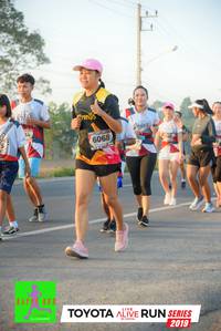 BIB: 6068, 2019
                            <button type="button" onclick="openModal(6573712)" class="btn btn-primary btn-sm float-right btn-popup" data-toggle="modal" data-target=".modal-high-quality">
                        <i class="fas fa-shopping-cart"></i> Add to Cart
                    </button>
                                            <button type="button" onclick="isThisMe(6573712, true)" class="btn btn-success btn-sm float-right btn-popup btn-isme hidden" data-toggle="tooltip" data-placement="bottom" title="นี่คือรูปของคุณใช่ไหม คลิกที่นี่เพื่อเอาเข้าอัลบั้ม">
                        <i class="fas fa-plus"></i> Add to album
                    </button>
                    <button type="button" onclick="isThisMe(6573712, false)" class="btn btn-warning btn-sm float-right btn-popup btn-isnotme hidden">
                        <i class="fas fa-ban"></i> Remove from album
                    </button>