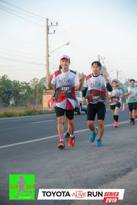 BIB: 3757, 2901, 2019
                            <button type="button" onclick="openModal(6540704)" class="btn btn-primary btn-sm float-right btn-popup" data-toggle="modal" data-target=".modal-high-quality">
                        <i class="fas fa-shopping-cart"></i> Add to Cart
                    </button>
                                            <button type="button" onclick="isThisMe(6540704, true)" class="btn btn-success btn-sm float-right btn-popup btn-isme hidden" data-toggle="tooltip" data-placement="bottom" title="นี่คือรูปของคุณใช่ไหม คลิกที่นี่เพื่อเอาเข้าอัลบั้ม">
                        <i class="fas fa-plus"></i> Add to album
                    </button>
                    <button type="button" onclick="isThisMe(6540704, false)" class="btn btn-warning btn-sm float-right btn-popup btn-isnotme hidden">
                        <i class="fas fa-ban"></i> Remove from album
                    </button>