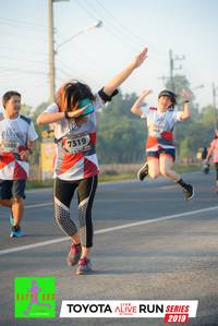 BIB: 7319, 6936, 2019
                            <button type="button" onclick="openModal(6568307)" class="btn btn-primary btn-sm float-right btn-popup" data-toggle="modal" data-target=".modal-high-quality">
                        <i class="fas fa-shopping-cart"></i> Add to Cart
                    </button>
                                            <button type="button" onclick="isThisMe(6568307, true)" class="btn btn-success btn-sm float-right btn-popup btn-isme hidden" data-toggle="tooltip" data-placement="bottom" title="นี่คือรูปของคุณใช่ไหม คลิกที่นี่เพื่อเอาเข้าอัลบั้ม">
                        <i class="fas fa-plus"></i> Add to album
                    </button>
                    <button type="button" onclick="isThisMe(6568307, false)" class="btn btn-warning btn-sm float-right btn-popup btn-isnotme hidden">
                        <i class="fas fa-ban"></i> Remove from album
                    </button>