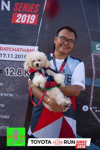 BIB: 2019, 17112019, 128
                            <button type="button" onclick="openModal(6567127)" class="btn btn-primary btn-sm float-right btn-popup" data-toggle="modal" data-target=".modal-high-quality">
                        <i class="fas fa-shopping-cart"></i> Add to Cart
                    </button>
                                            <button type="button" onclick="isThisMe(6567127, true)" class="btn btn-success btn-sm float-right btn-popup btn-isme hidden" data-toggle="tooltip" data-placement="bottom" title="นี่คือรูปของคุณใช่ไหม คลิกที่นี่เพื่อเอาเข้าอัลบั้ม">
                        <i class="fas fa-plus"></i> Add to album
                    </button>
                    <button type="button" onclick="isThisMe(6567127, false)" class="btn btn-warning btn-sm float-right btn-popup btn-isnotme hidden">
                        <i class="fas fa-ban"></i> Remove from album
                    </button>