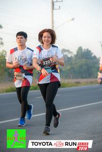 BIB: 220, 7701, 2019
                            <button type="button" onclick="openModal(6543572)" class="btn btn-primary btn-sm float-right btn-popup" data-toggle="modal" data-target=".modal-high-quality">
                        <i class="fas fa-shopping-cart"></i> Add to Cart
                    </button>
                                            <button type="button" onclick="isThisMe(6543572, true)" class="btn btn-success btn-sm float-right btn-popup btn-isme hidden" data-toggle="tooltip" data-placement="bottom" title="นี่คือรูปของคุณใช่ไหม คลิกที่นี่เพื่อเอาเข้าอัลบั้ม">
                        <i class="fas fa-plus"></i> Add to album
                    </button>
                    <button type="button" onclick="isThisMe(6543572, false)" class="btn btn-warning btn-sm float-right btn-popup btn-isnotme hidden">
                        <i class="fas fa-ban"></i> Remove from album
                    </button>