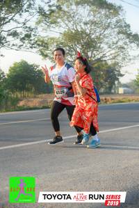 BIB: 6526, 2019
                            <button type="button" onclick="openModal(6567664)" class="btn btn-primary btn-sm float-right btn-popup" data-toggle="modal" data-target=".modal-high-quality">
                        <i class="fas fa-shopping-cart"></i> Add to Cart
                    </button>
                                            <button type="button" onclick="isThisMe(6567664, true)" class="btn btn-success btn-sm float-right btn-popup btn-isme hidden" data-toggle="tooltip" data-placement="bottom" title="นี่คือรูปของคุณใช่ไหม คลิกที่นี่เพื่อเอาเข้าอัลบั้ม">
                        <i class="fas fa-plus"></i> Add to album
                    </button>
                    <button type="button" onclick="isThisMe(6567664, false)" class="btn btn-warning btn-sm float-right btn-popup btn-isnotme hidden">
                        <i class="fas fa-ban"></i> Remove from album
                    </button>