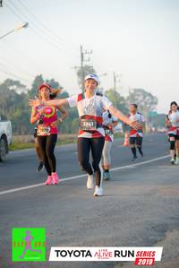 BIB: 3841, 7879, 2019
                            <button type="button" onclick="openModal(6571727)" class="btn btn-primary btn-sm float-right btn-popup" data-toggle="modal" data-target=".modal-high-quality">
                        <i class="fas fa-shopping-cart"></i> Add to Cart
                    </button>
                                            <button type="button" onclick="isThisMe(6571727, true)" class="btn btn-success btn-sm float-right btn-popup btn-isme hidden" data-toggle="tooltip" data-placement="bottom" title="นี่คือรูปของคุณใช่ไหม คลิกที่นี่เพื่อเอาเข้าอัลบั้ม">
                        <i class="fas fa-plus"></i> Add to album
                    </button>
                    <button type="button" onclick="isThisMe(6571727, false)" class="btn btn-warning btn-sm float-right btn-popup btn-isnotme hidden">
                        <i class="fas fa-ban"></i> Remove from album
                    </button>