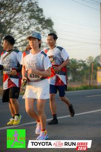 BIB: 6103, 6396, 2019
                            <button type="button" onclick="openModal(6572778)" class="btn btn-primary btn-sm float-right btn-popup" data-toggle="modal" data-target=".modal-high-quality">
                        <i class="fas fa-shopping-cart"></i> Add to Cart
                    </button>
                                            <button type="button" onclick="isThisMe(6572778, true)" class="btn btn-success btn-sm float-right btn-popup btn-isme hidden" data-toggle="tooltip" data-placement="bottom" title="นี่คือรูปของคุณใช่ไหม คลิกที่นี่เพื่อเอาเข้าอัลบั้ม">
                        <i class="fas fa-plus"></i> Add to album
                    </button>
                    <button type="button" onclick="isThisMe(6572778, false)" class="btn btn-warning btn-sm float-right btn-popup btn-isnotme hidden">
                        <i class="fas fa-ban"></i> Remove from album
                    </button>